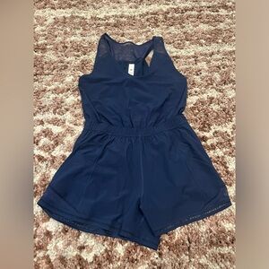 NWOT Lululemon Hotty Hot Running Romper *Lace Trim size XS